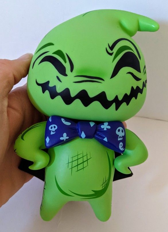 Disney Showcase Nightmare Before Christmas Oogie Boogie Glow in the Dark Figure