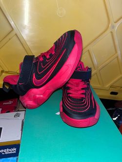 Boys shoes