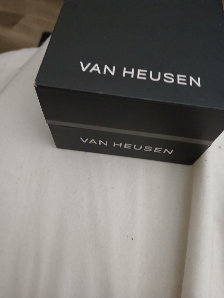 2 Watches Van Heusen $80