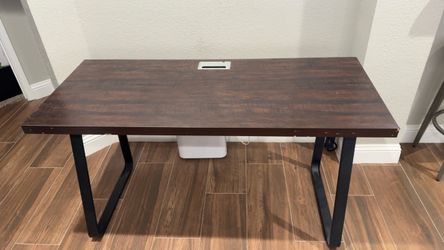 Brown Office Desk 55x24