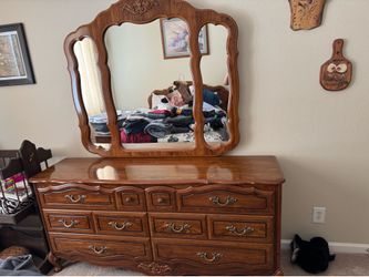 Wooden  bedroom furniture set 6 pieces