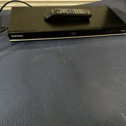 Samsung BD-D5100 Blu-Ray Disc Player w/Remote TESTED 