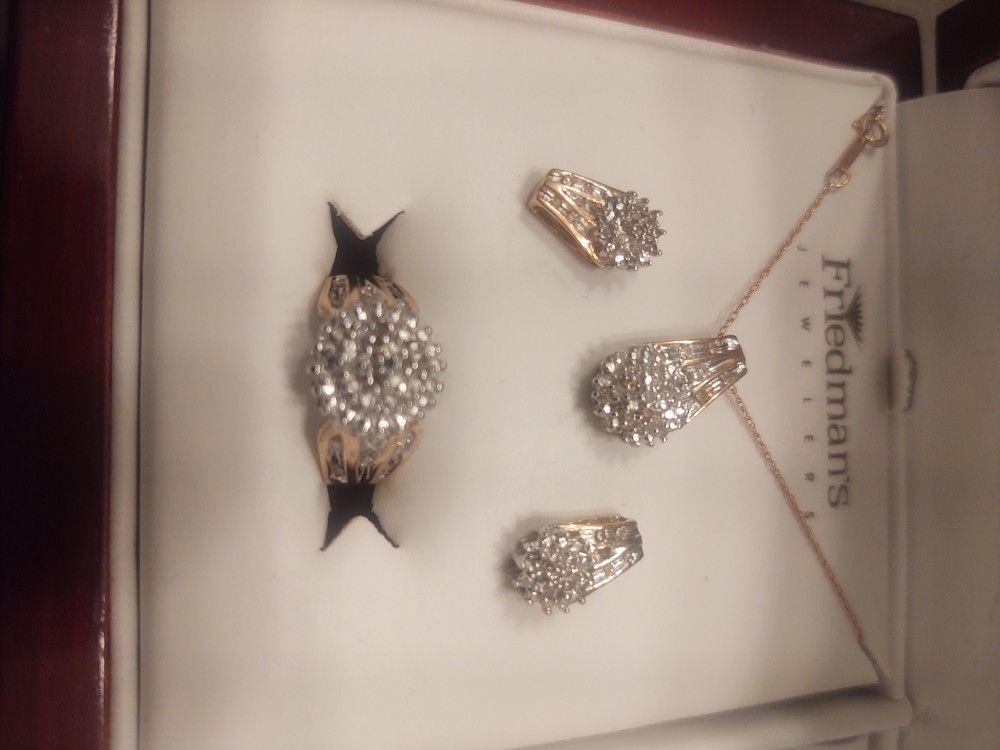 10kt Gold Diamond Set 