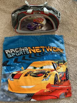 Disney luggage bag with wheels and towel
