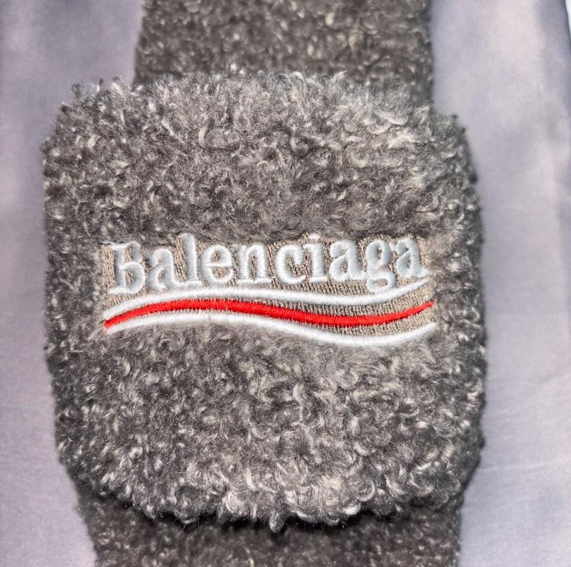 Balenciaga Slides Size 7 W Brand New 