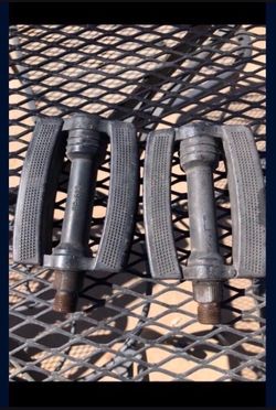 Old School Pedals  1/2