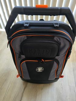 Kleintools rolling backpack