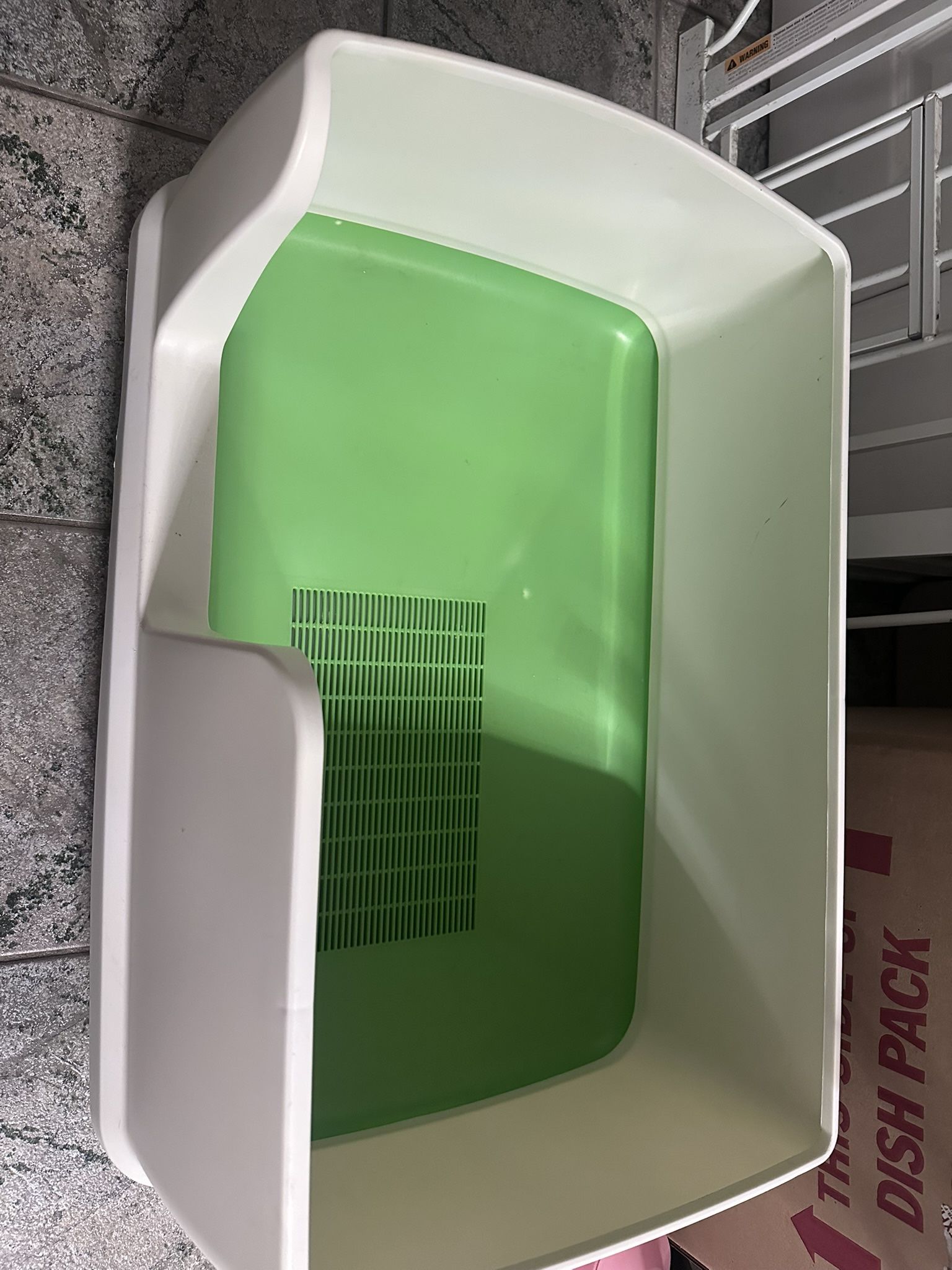 Tidy Cats Breeze XL Multi Cat Litter Box