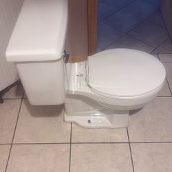 Standard Height Round Bowl Toilet 