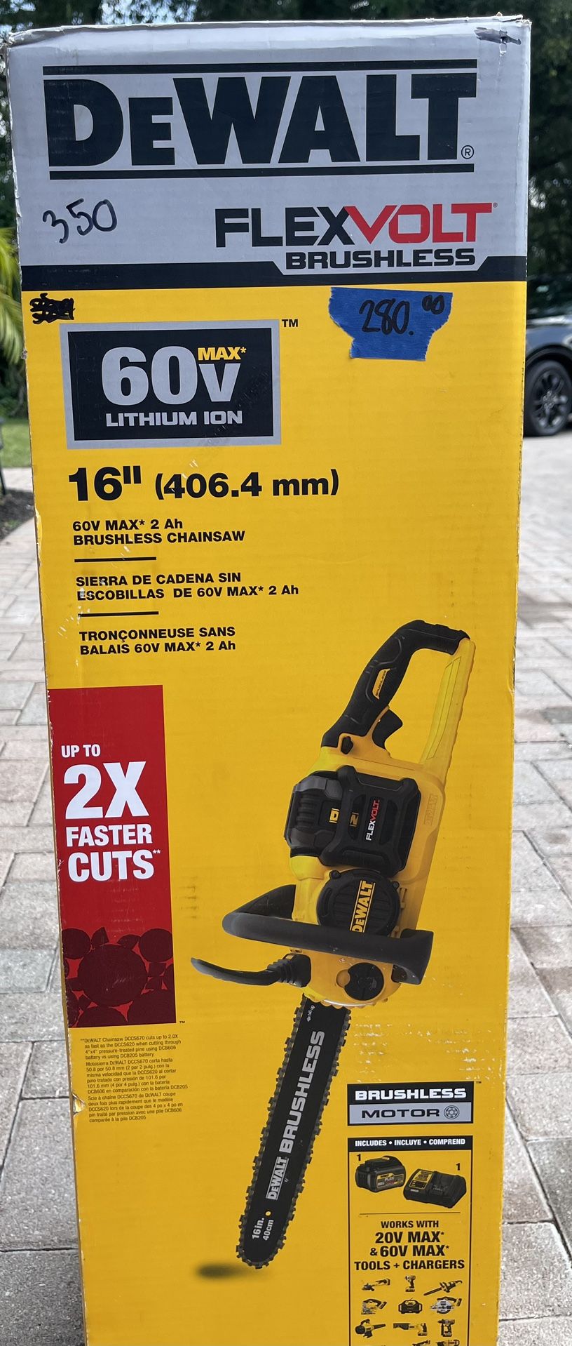 DEWALT Brushless Cordless Battery Powered Chainsaw Kit (NEW) (DCCS670T1)