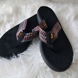 Teva Sandals WOMEN SIZE 6
