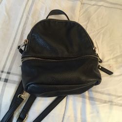 Black Mimi Backpack