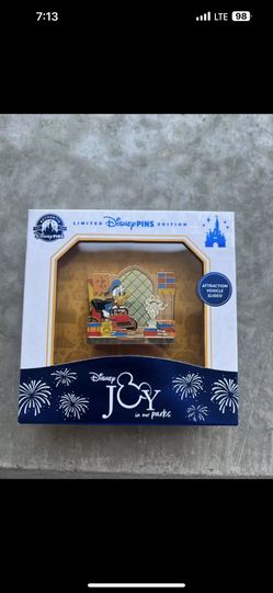 D23 Donald Duck Mr. Toads Pin