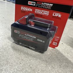 Milwaukee Battery 0.8 