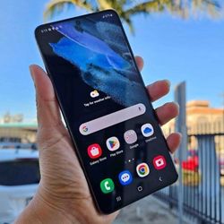 Samsung Galaxy S21, Factory Unlocked,  Excellent Condition.  Like New 