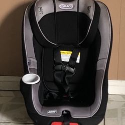 LIKE NEW GRACO CONVERTIBLE CAR SEAT!!!!