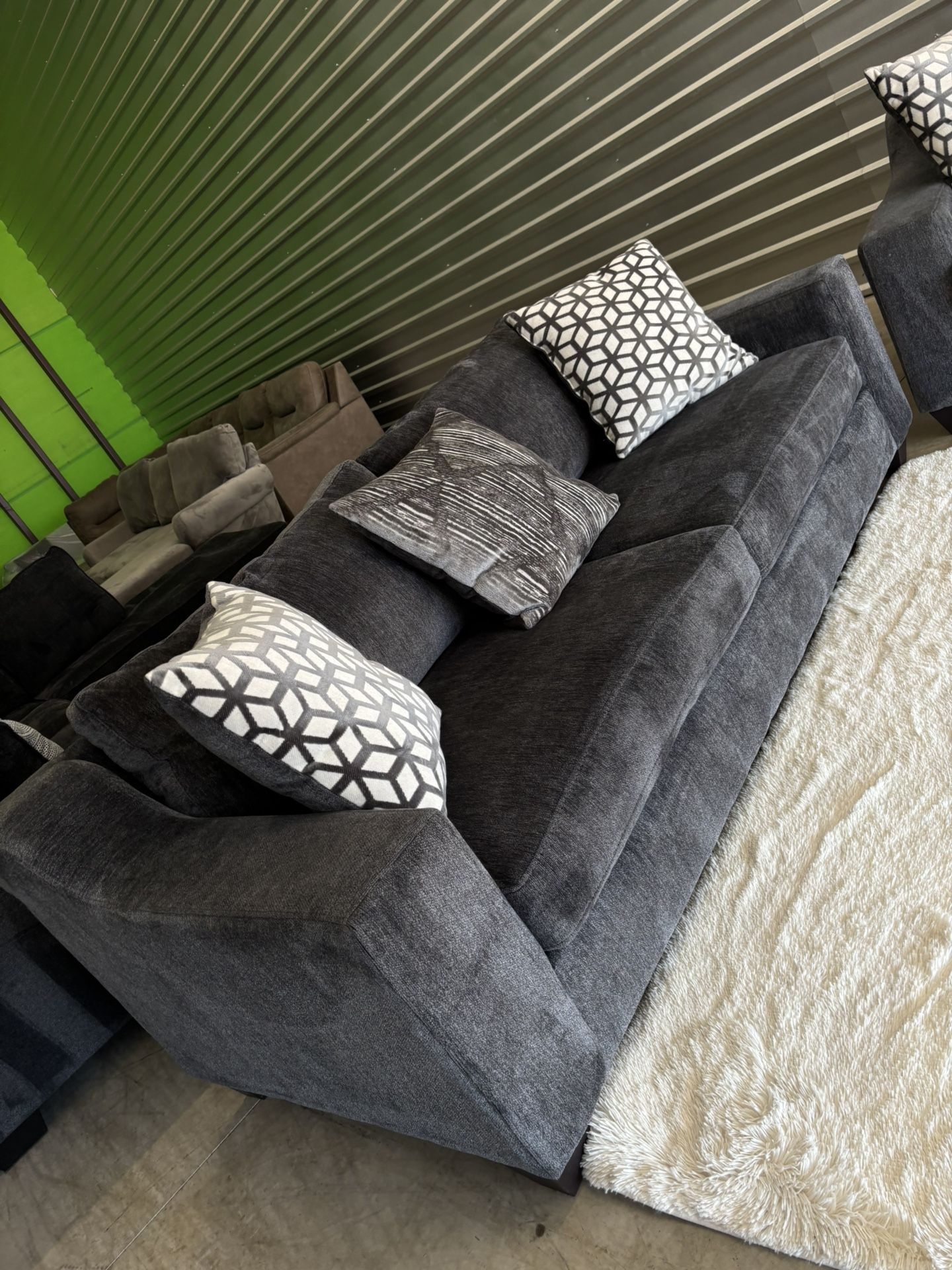 Like New Grey 2pc Sofa Couch Set (DELIVERY AVAILABLE)