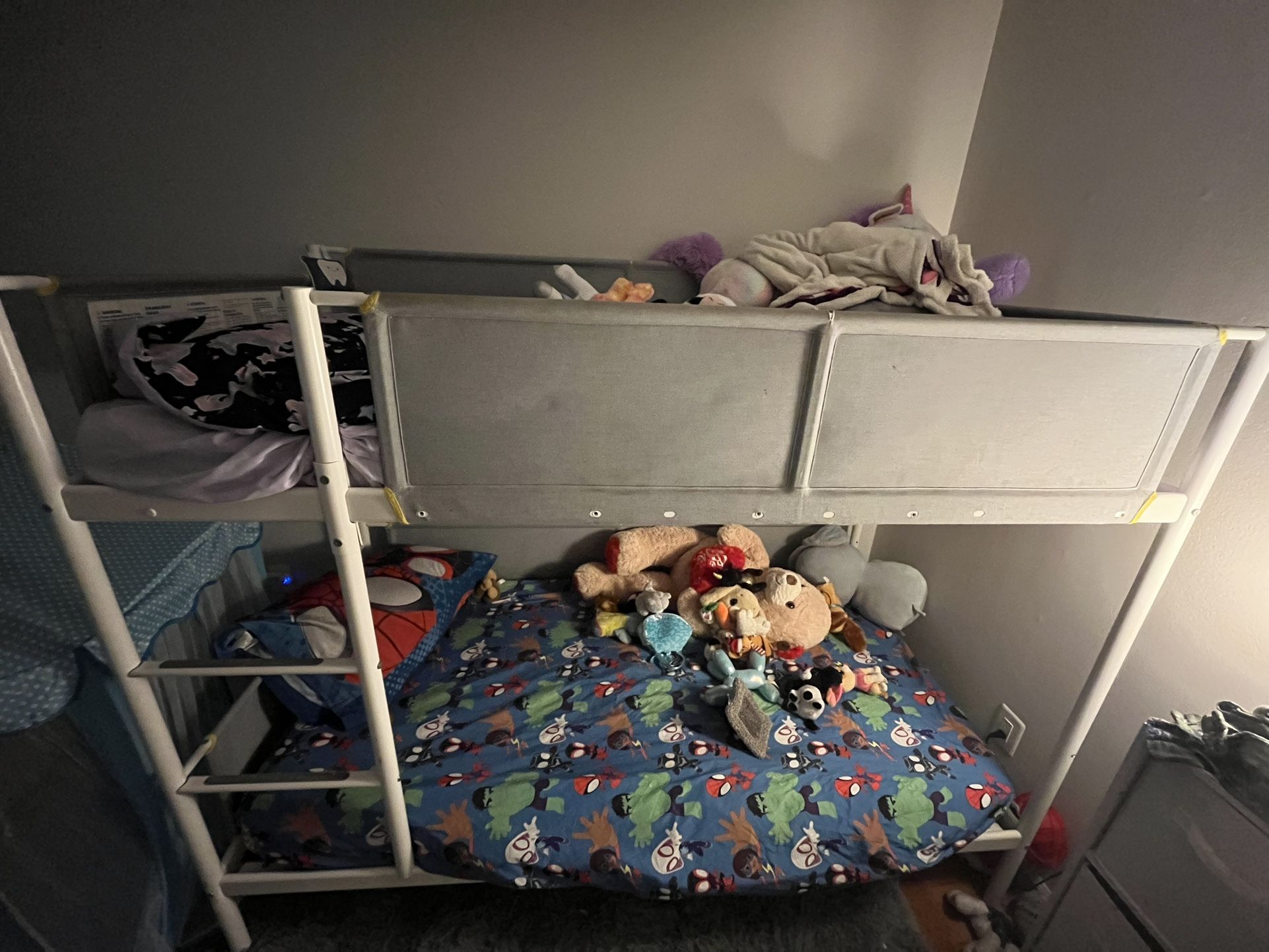 Twin Bunk Bed