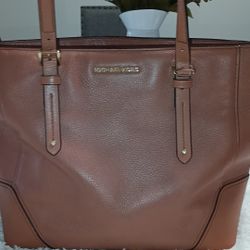 MK Purse Asking $50 