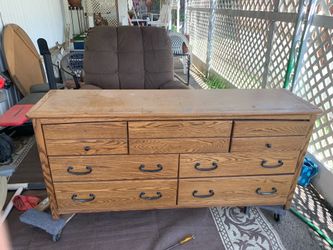 Dresser