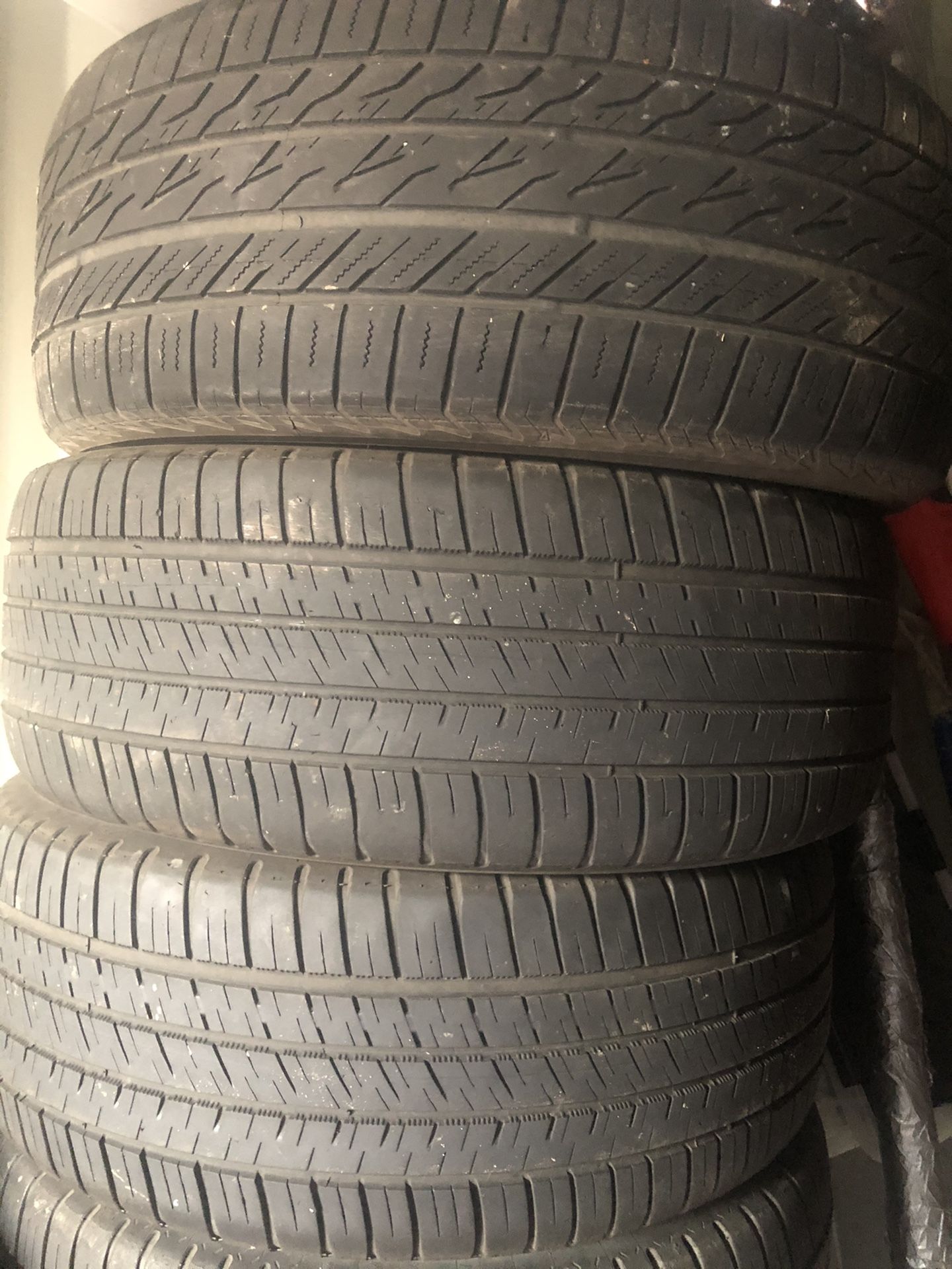 Llantas/tires 235/50r18