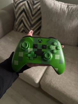 Xbox Minecraft controller
