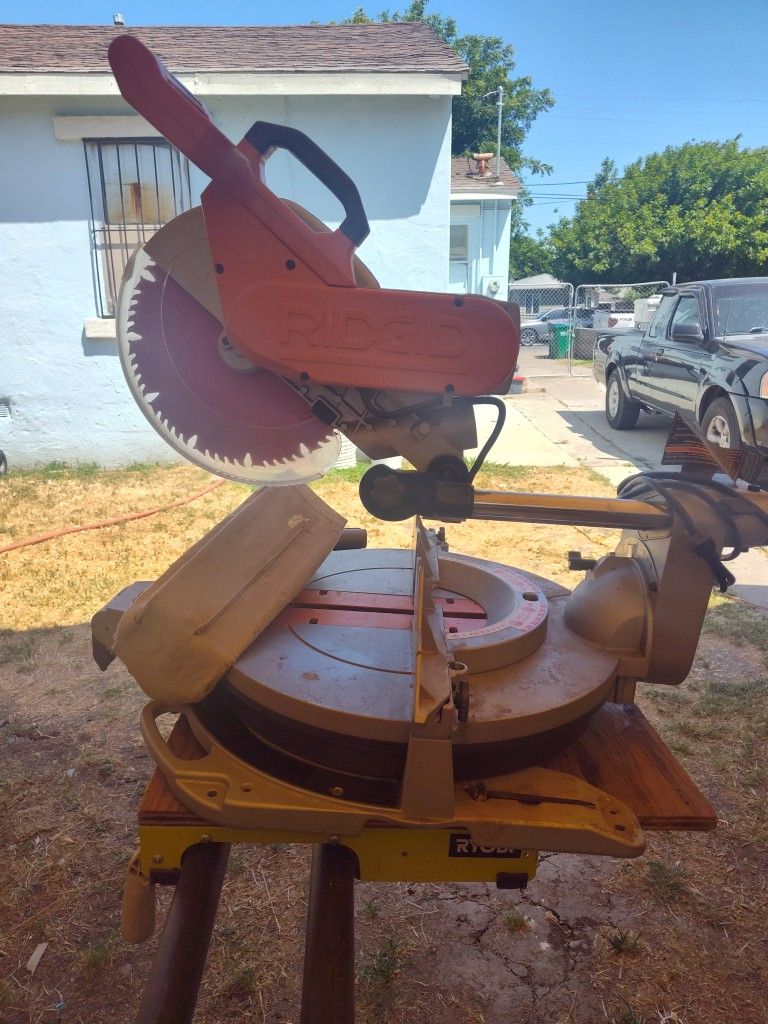 Ridgid Table Saw