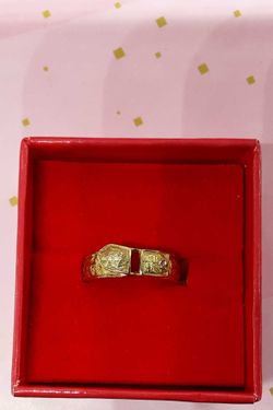 Men's Ring - Yellow Gold 10k (.417) 3.8 grams Size 7