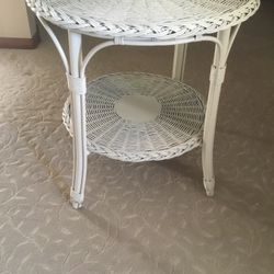 Antique White Round Wicker Table 