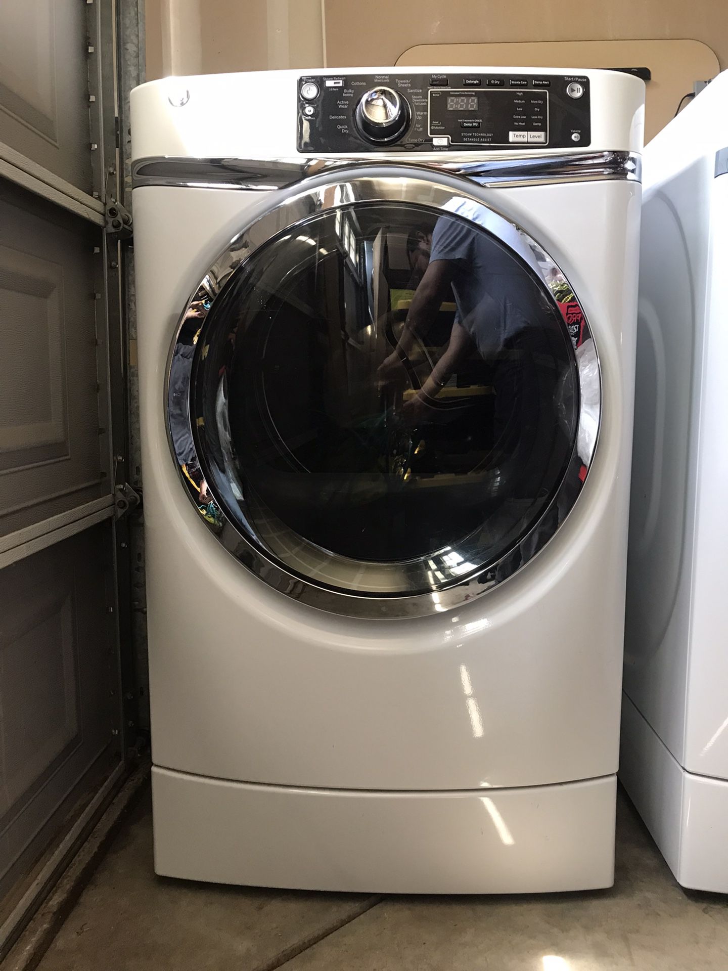 GE Washer & Dryer (240V)