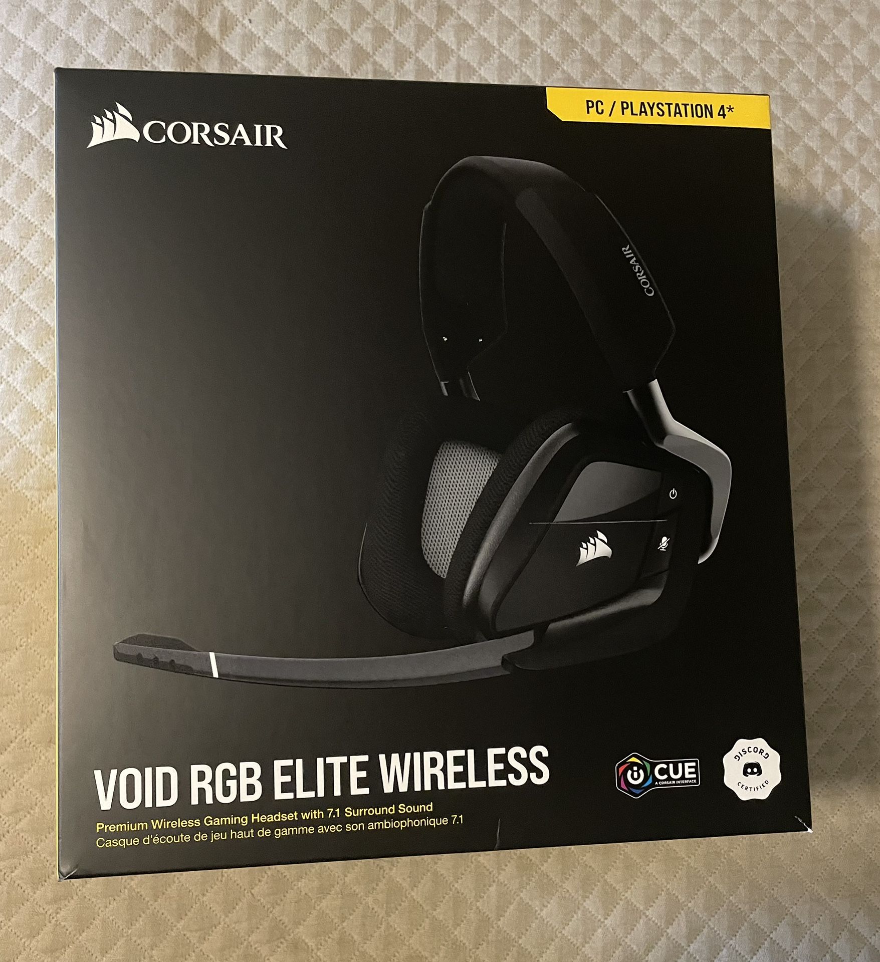 Corsairs Bluetooth Head Set Black VOID RGB ELITE WIRELESS