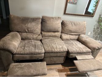 Couch/recliner