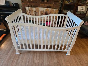 White Wood Baby Crib with Mattress