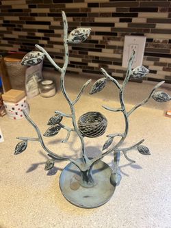 CUTE jewelry stand