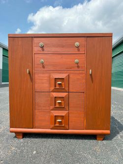 Mid-Century Gentleman’s Chest