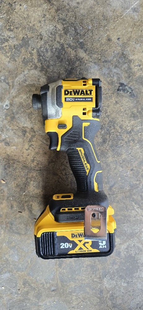 Dewalt 20V Impact Drill with Battery