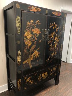 Antique 19th Century Chinesse Cabinet