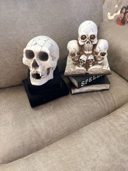 Halloween Skull Decor