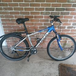 Trek 4300 Alpha Mountain Bike 