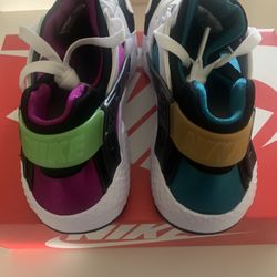 5.5 Youth  Nike huarache