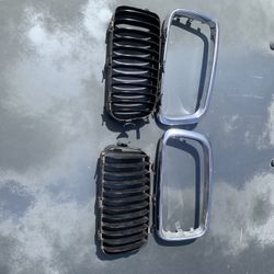 BMW Grills, TWO SETS OF GRILLS