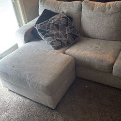 Sectional couch 