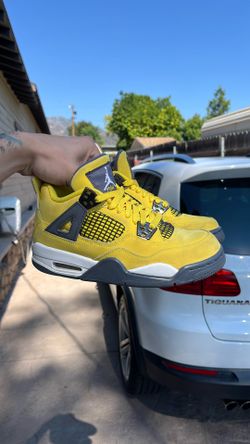 Jordan 4 Lightning Size 5y