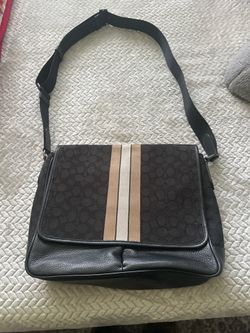 👉 Coach Messenger Bag Black Signature Stripe Crossbody