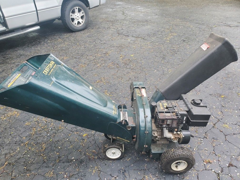 Wood Chipper 8.5 hp Craftsman for Sale in Rochester, MI OfferUp