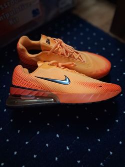 Nike Air Max 270 Orange Sneakers