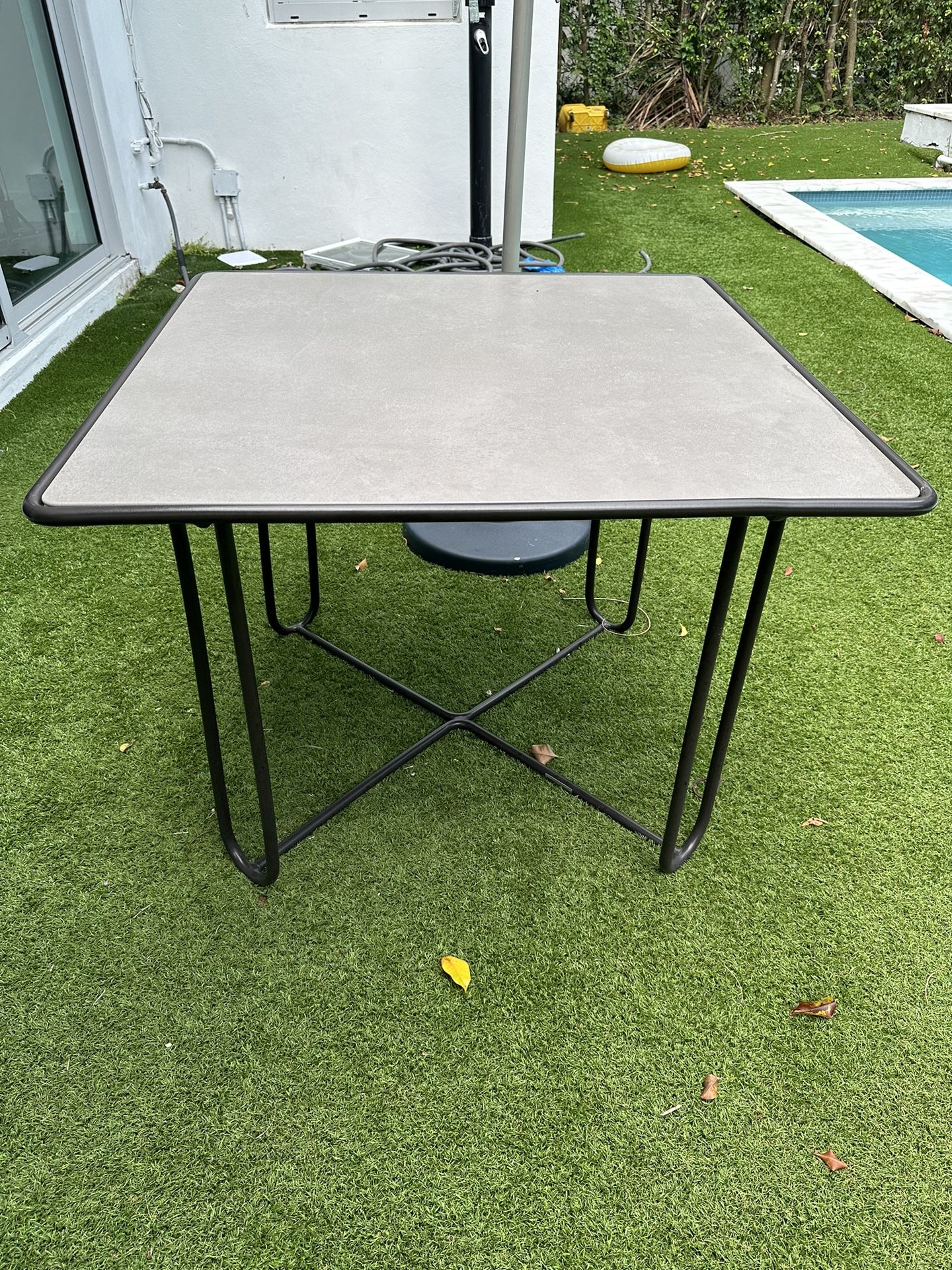 Brown Jordan Walter Lamb Aluminum 38”