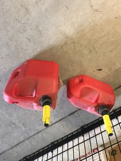 Small gas cans