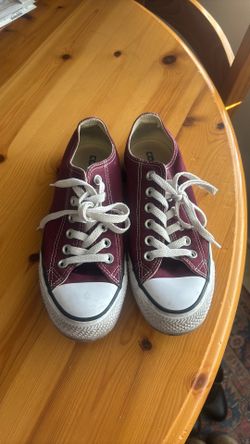 6.5 Women’s Burgundy Converse