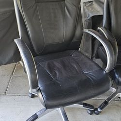 LARGE HIGH BACK EXECUTIVE CHAIR 